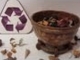 Reciclaje: Cuenco decorativo para perfumar. Recycling: decorative bowl to perfume.